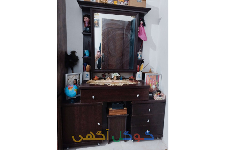 کمد و میز آرایش 