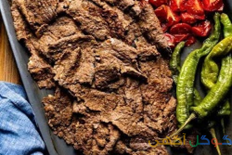 رول کباب ترکی طعام طلایی با استفاده از گوشت باکیفیت ادویه های طبیعی و بسته بندی کاملا بهداشتی